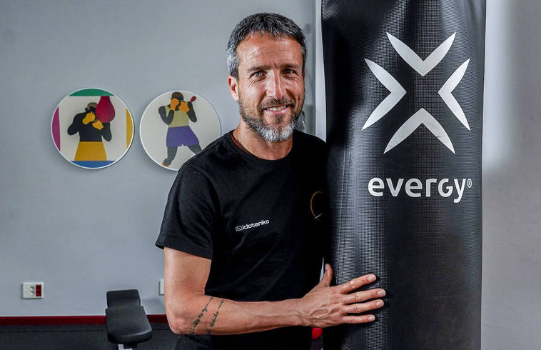 César Caneda, 75.000 minutos de pasión sin freno