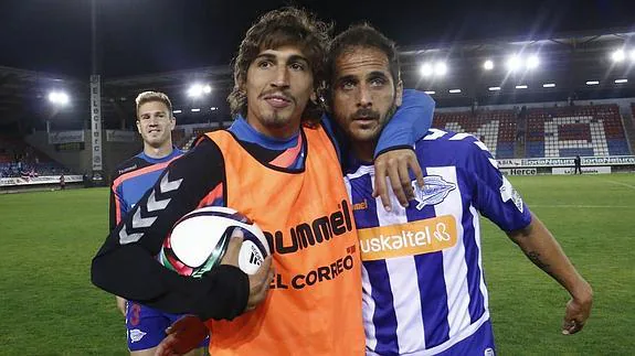 Guichón y Mora, tras la victoria ante el Numancia de Copa. 