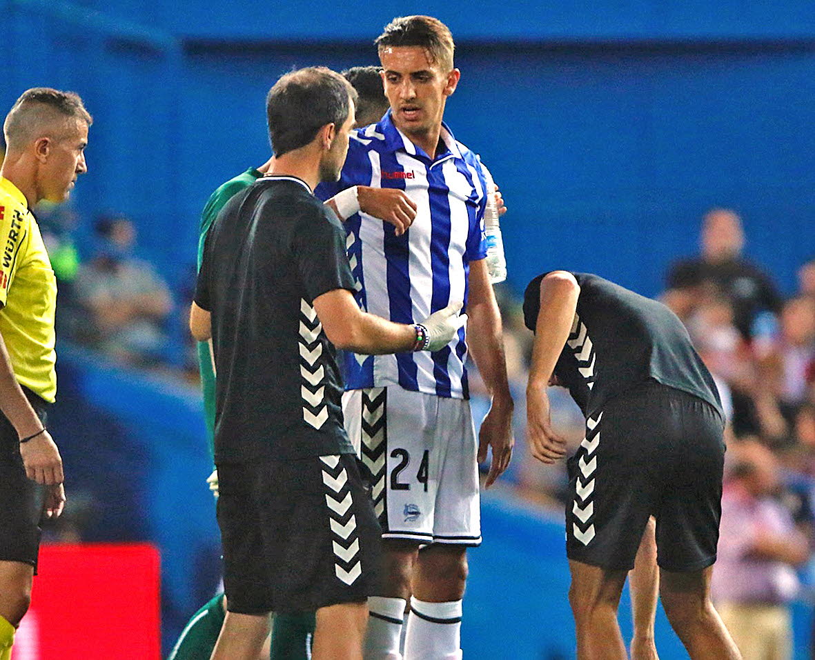 Feddal se retira lesionado poco después de empezar el partido frente al Atlético de Madrid