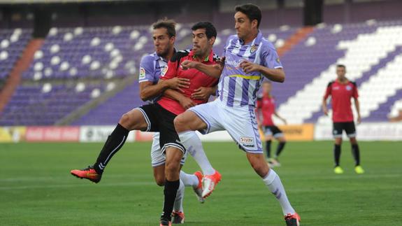 El Alavés jugó ante el Valladolid la última pretemporada.