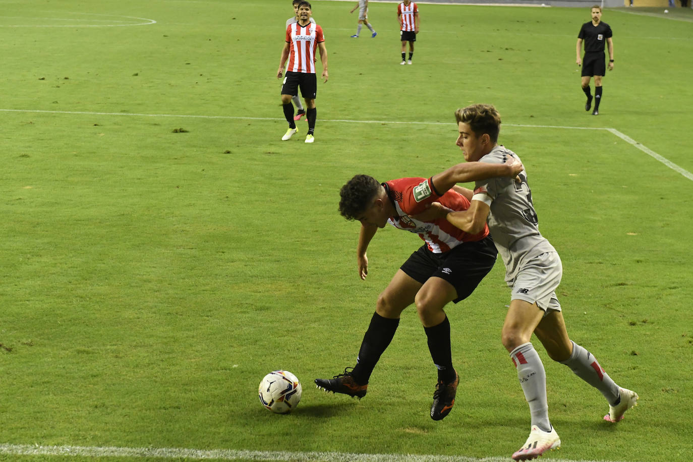 Fotos: Las mejores imágenes del partido entre el Logroñes y el Athletic