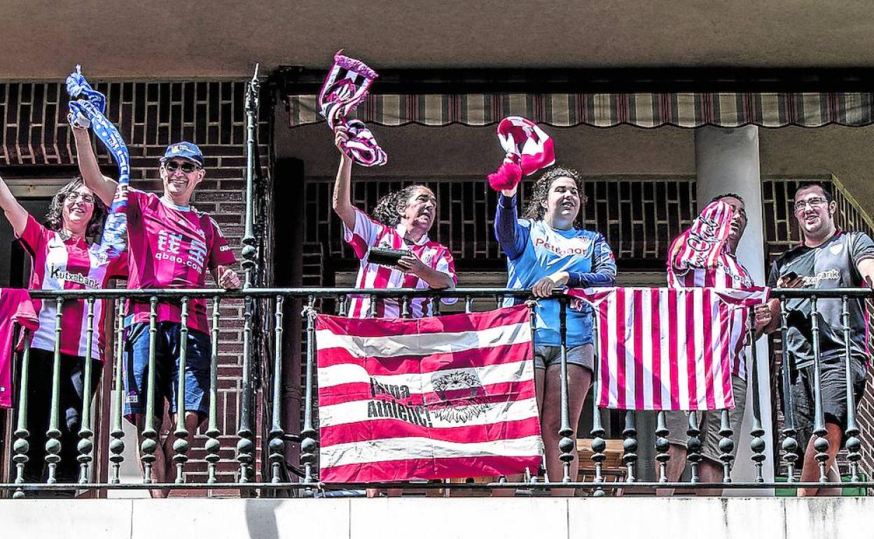 Los aficionados tendrán que volver a animar desde sus domicilios. 