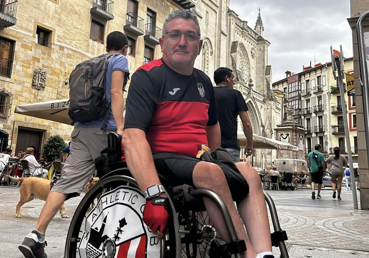 Una persona en silla de ruedas denuncia que el Athletic veta su presencia en San Mamés