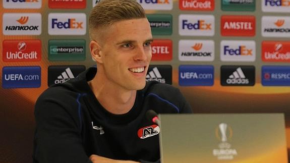 Markus Henriksen, en la rueda de prensa de ayer. 