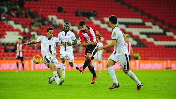 El Bilbao Athletic quiere escalar posiciones ante un Elche en racha