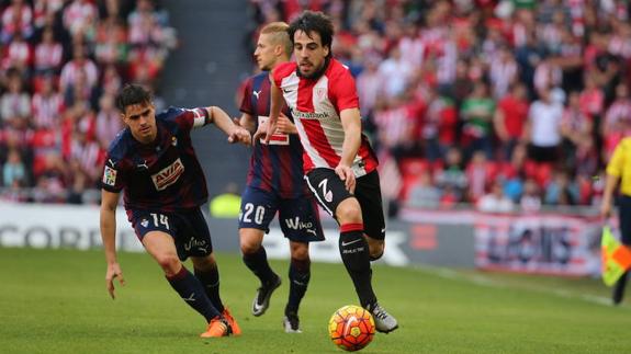 Beñat regresó a club en 2013 tras su paso por el Betis.