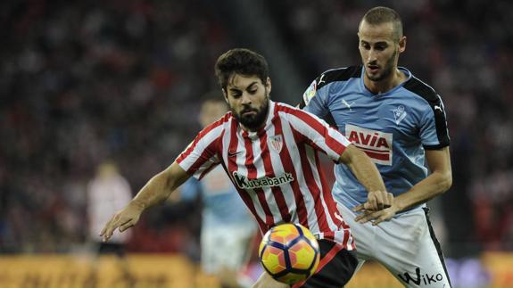 Villalibre, en un partido ante el Eibar.