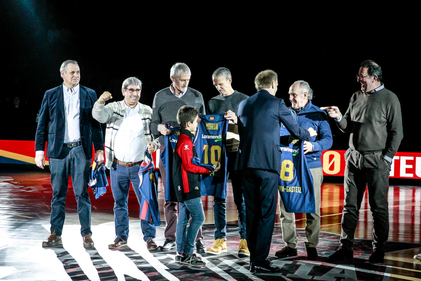 Fotos: Las mejores imágenes del Baskonia - Barcelona de Euroliga 2019