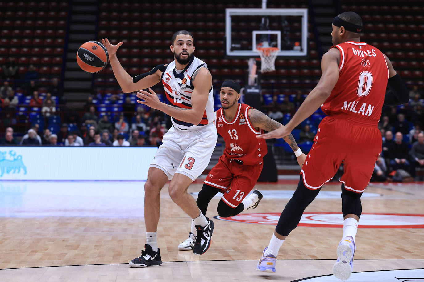 Fotos: Las fotos del Armani Milán - Baskonia