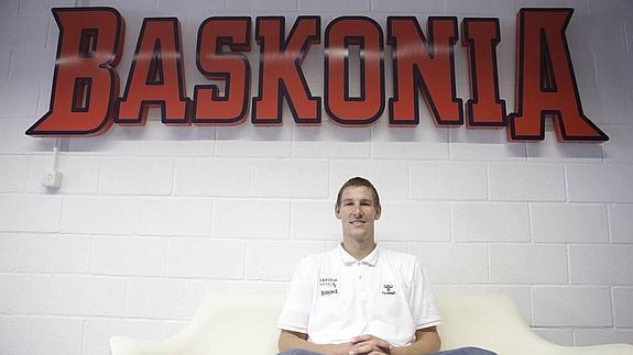 Colton Iverson es uno de los últimos fichajes del Baskonia. 