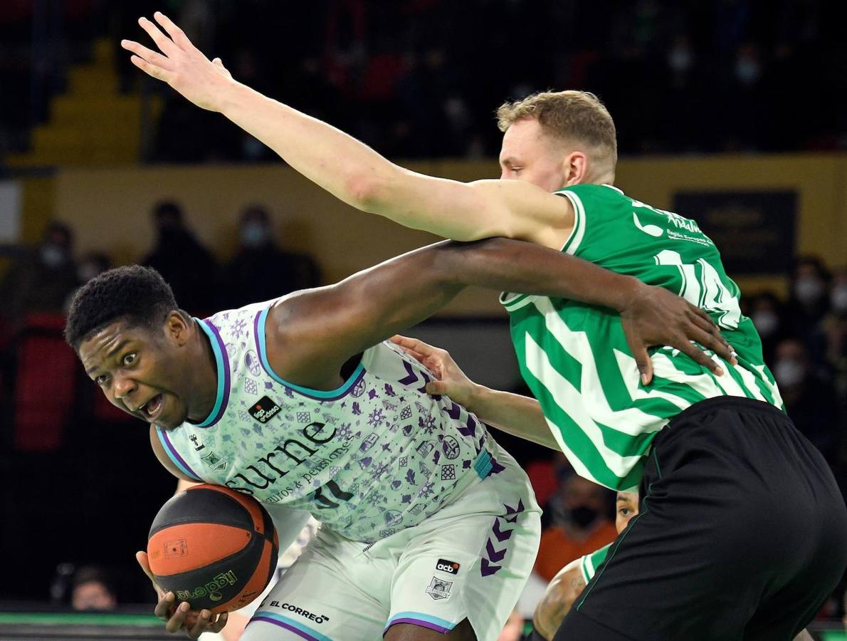 Fotos: Merecido triunfo del Bilbao Basket ante en Betis en Sevilla
