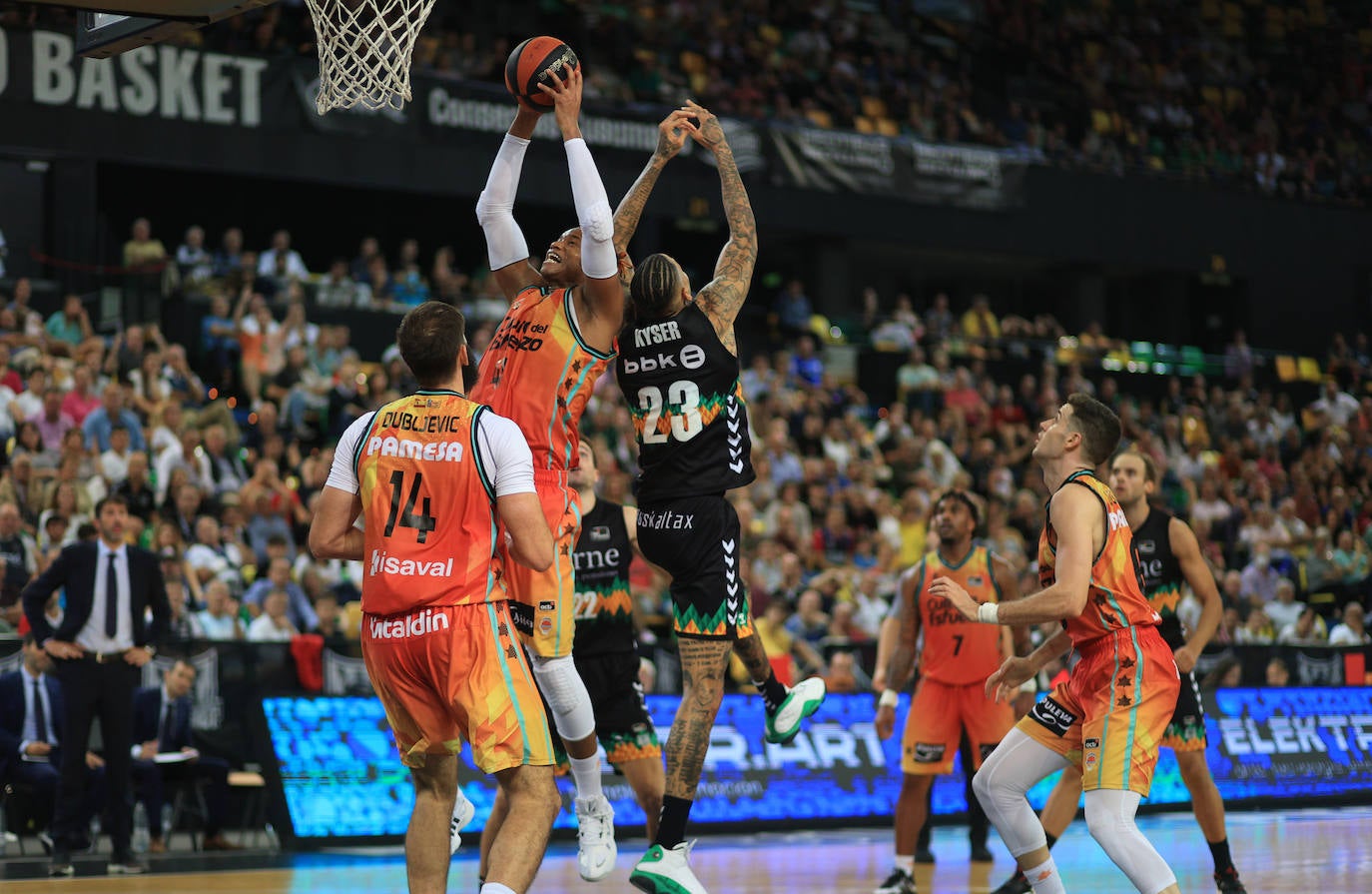 Fotos: Las mejores imágenes del Bilbao Basket-Valencia