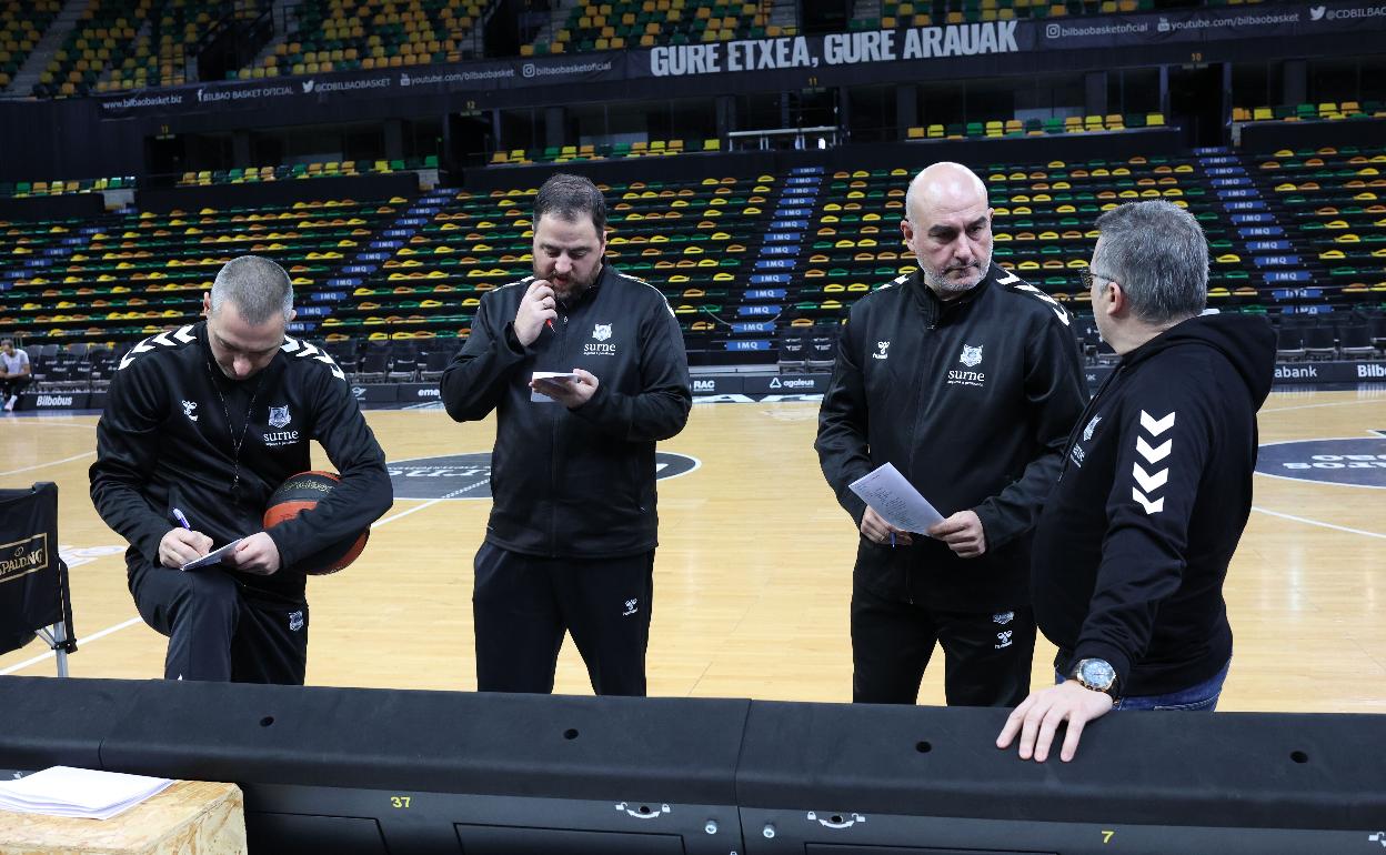 El staff técnico del Surne: Javi Salgado, Sergio García, Jaume Ponsarnay y Rafa Pueyo. 