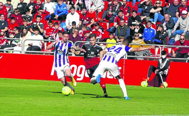 Riquelme fue una pesadilla para los jugadores del Valladolid en todo el partido.