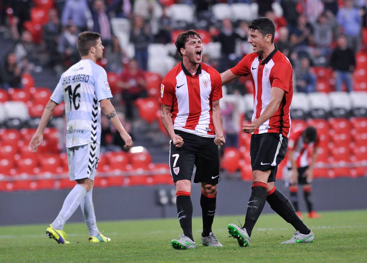 Guarrotxena celebra con efusividad el gol que marcó el pasado lunes al Llagostera en un partido que acabó con victoria de los rojiblancos por 2-0. 