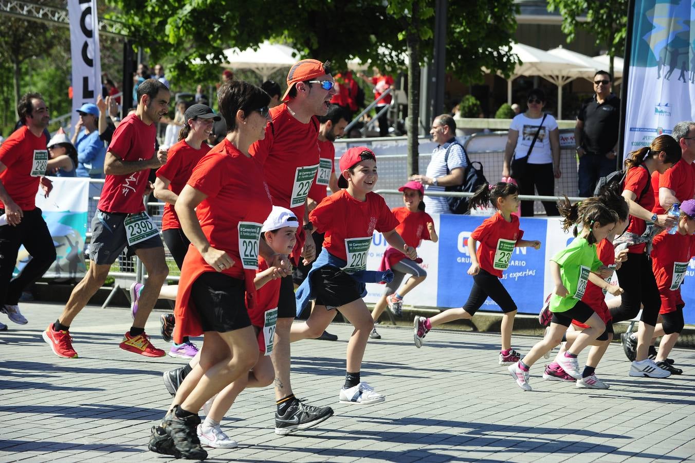 Las mejores imágenes de la III Carrera Familiar de Bilbao