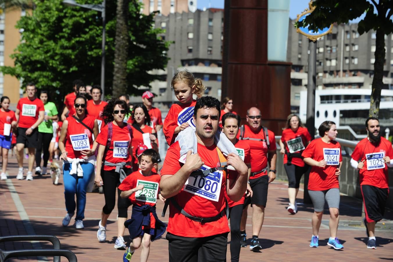 Las mejores imágenes de la III Carrera Familiar de Bilbao