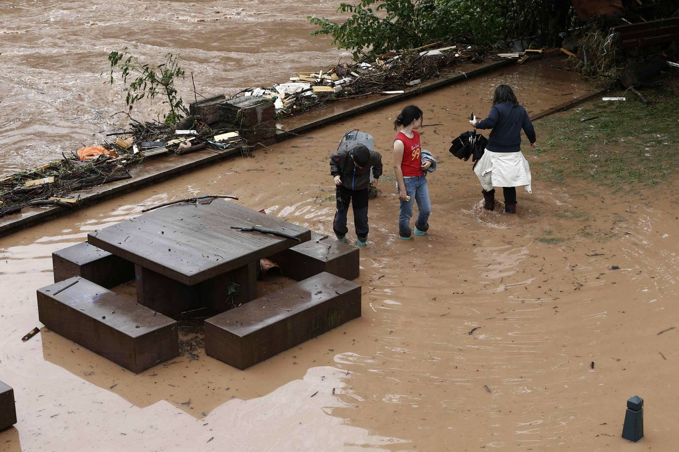 Elizondo, uno de los puntos más afectados por las inundaciones que azotan el Baztan