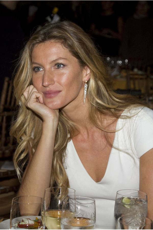 Gisele Bündchen llevará la Copa del Mundo a Brasil