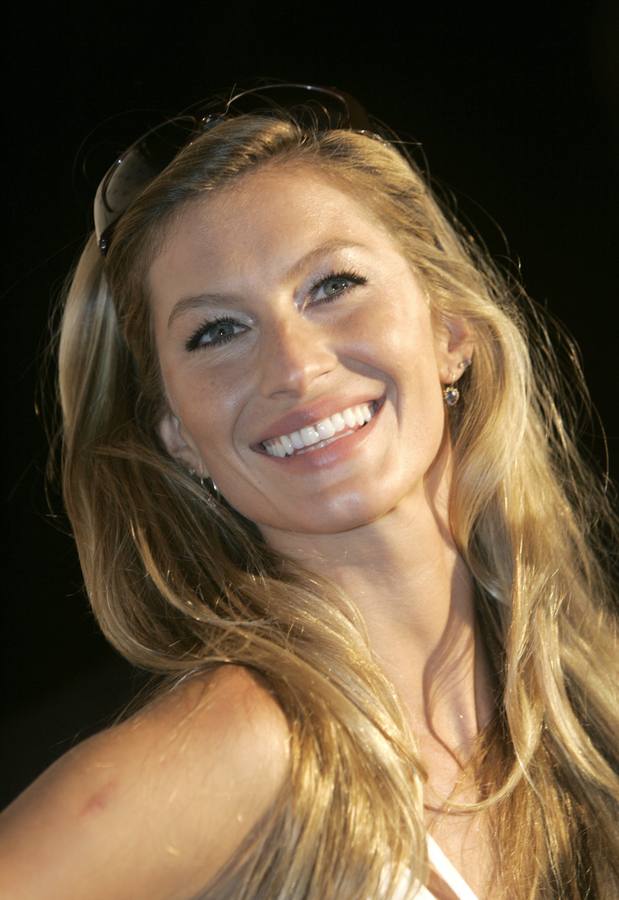 Gisele Bündchen llevará la Copa del Mundo a Brasil