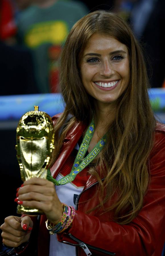 Cathy Fischer. La novia de Mats Hummels celebrando la victoria de Alemania