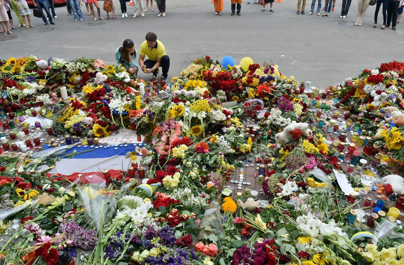 Lágrimas y dolor por las víctimas de la tragedia aérea