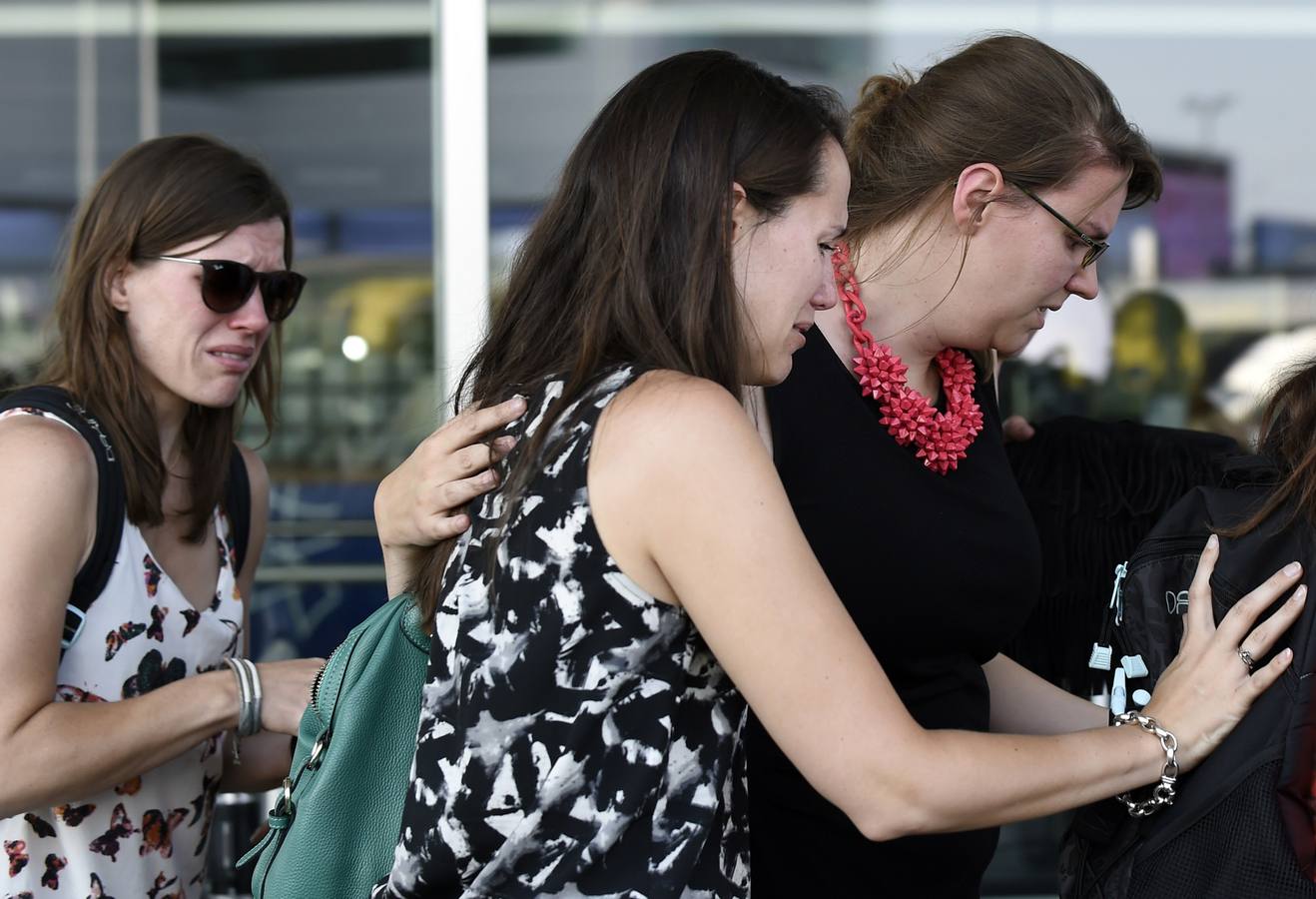 Lágrimas y dolor por las víctimas de la tragedia aérea