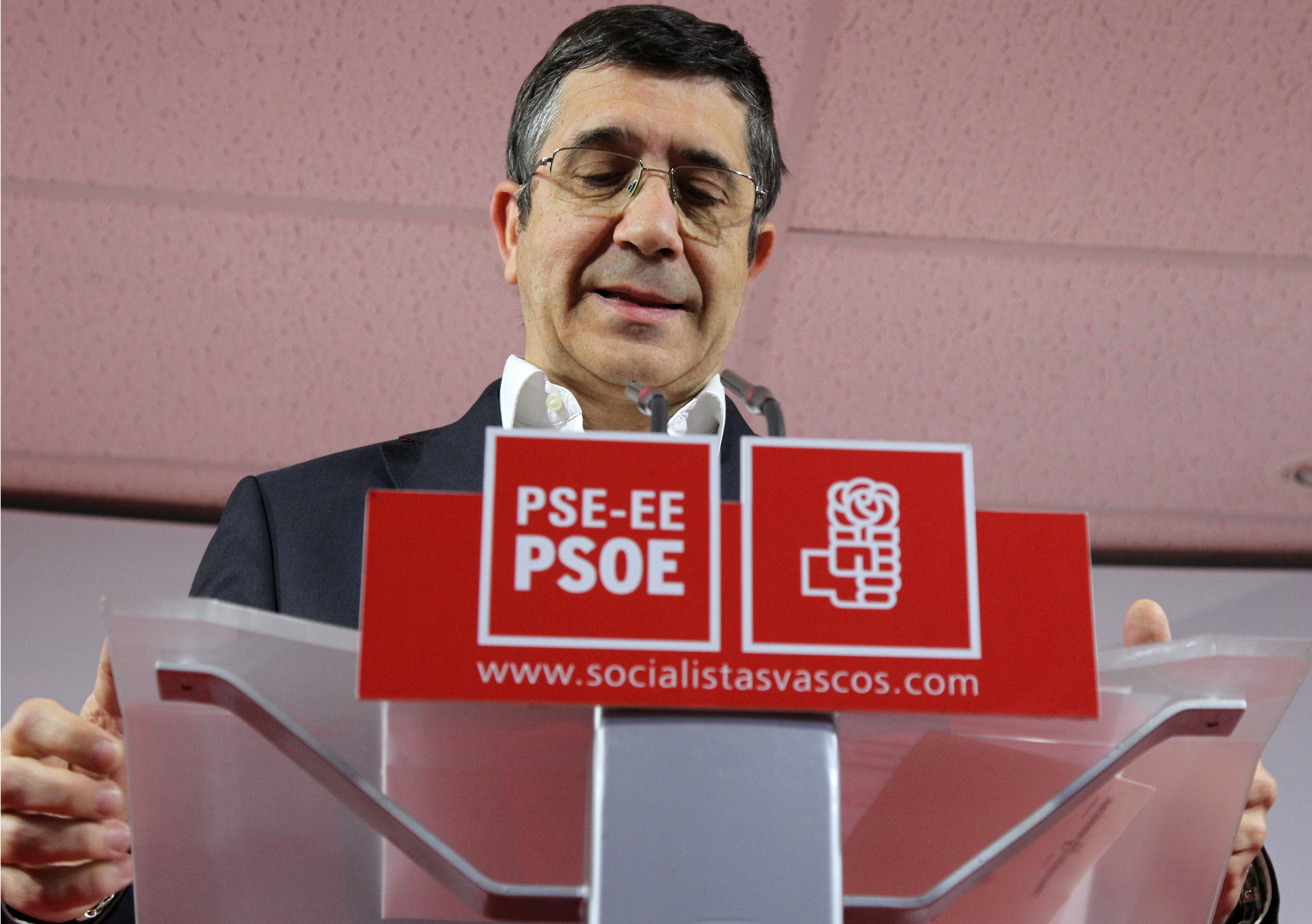 Patxi López acompañará a su madre en su residencia de Comillas. 