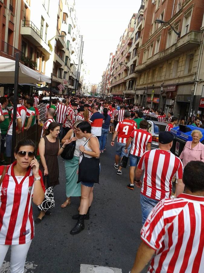 La afición del Athletic calienta motores antes del partido