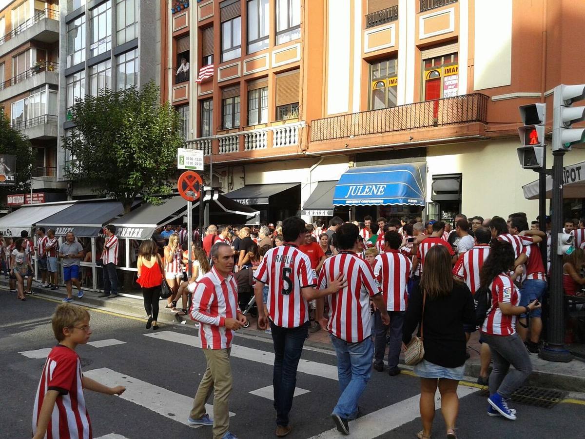 La afición del Athletic calienta motores antes del partido