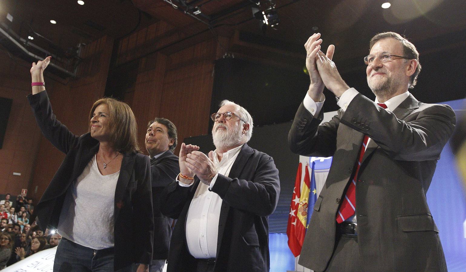 Ana Botella, junto a Ignacio González, Miguel Arias Cañete y Mariano Rajoy, en un acto de cara a las elecciones europeas de mayo de 2014.