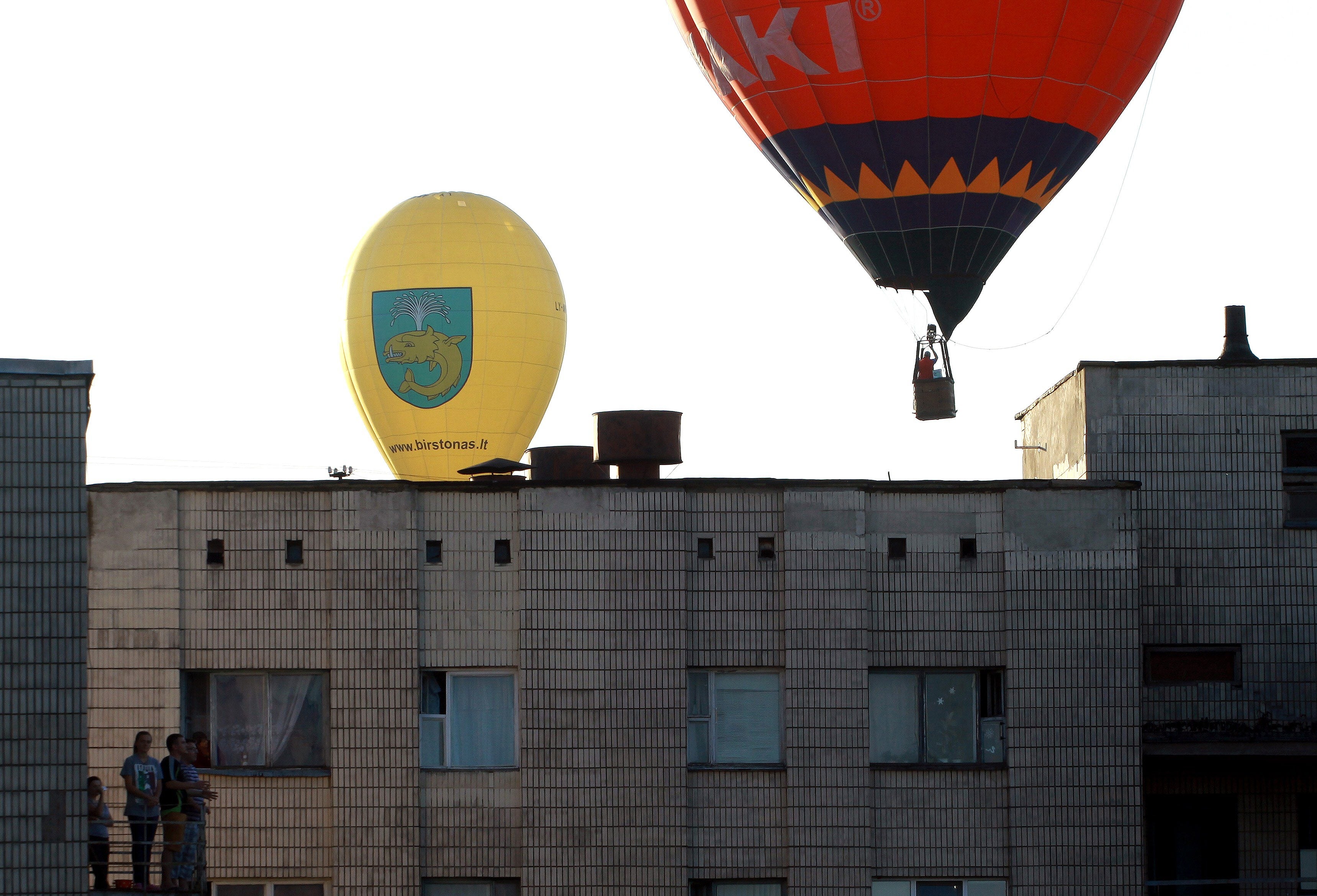 Los globos toman el horizonte de Minsk