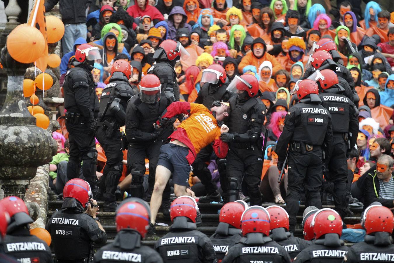La Ertzaintza detiene a los cinco procesados de Segi