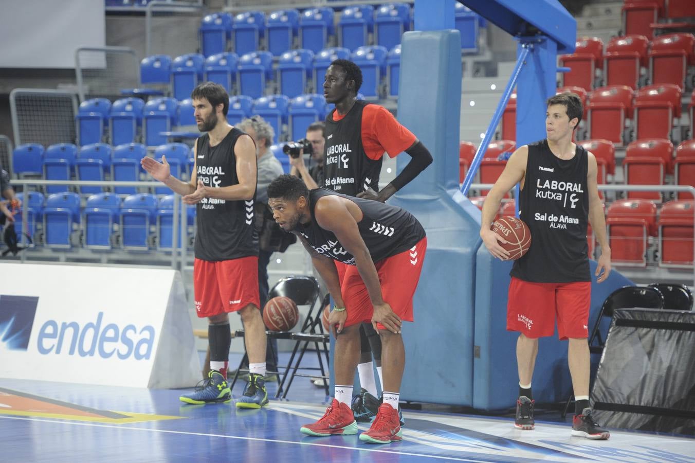 Primer entrenamiento abierto del Baskonia