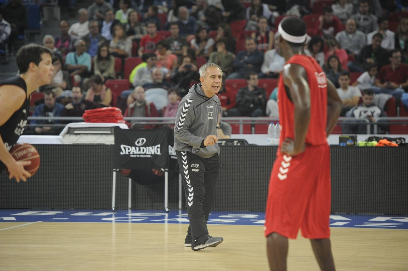 Primer entrenamiento abierto del Baskonia