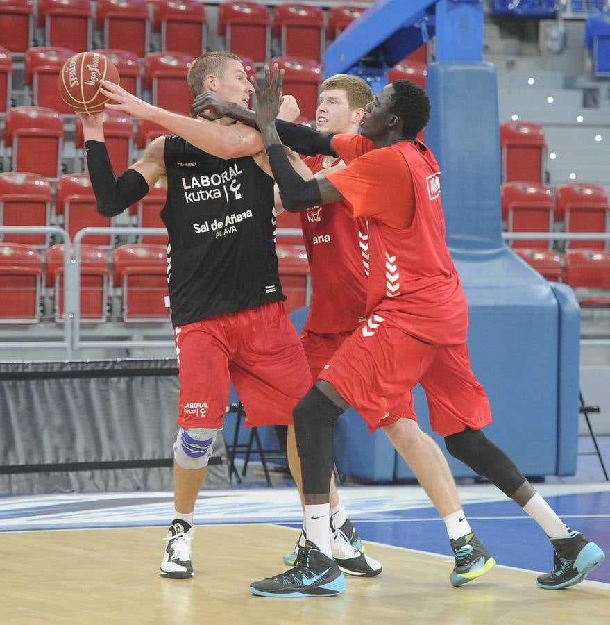 Primer entrenamiento abierto del Baskonia