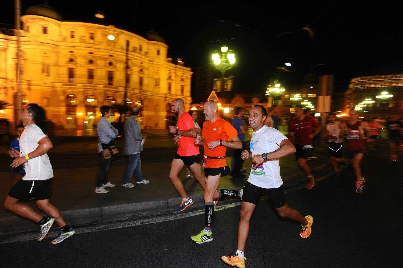 De maratón por Bilbao a la luz de las estrellas
