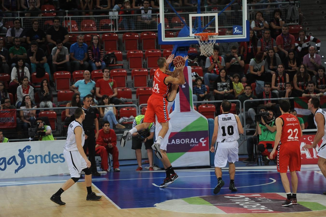 Las mejores imágenes del partido Laboral Kutxa-Bilbao Basket