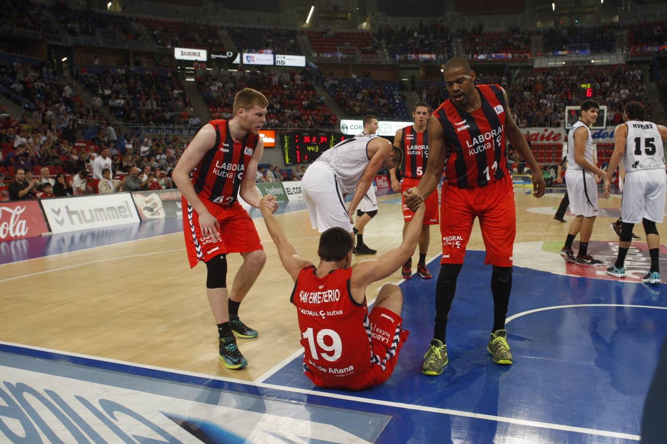 Las mejores imágenes del partido Laboral Kutxa-Bilbao Basket