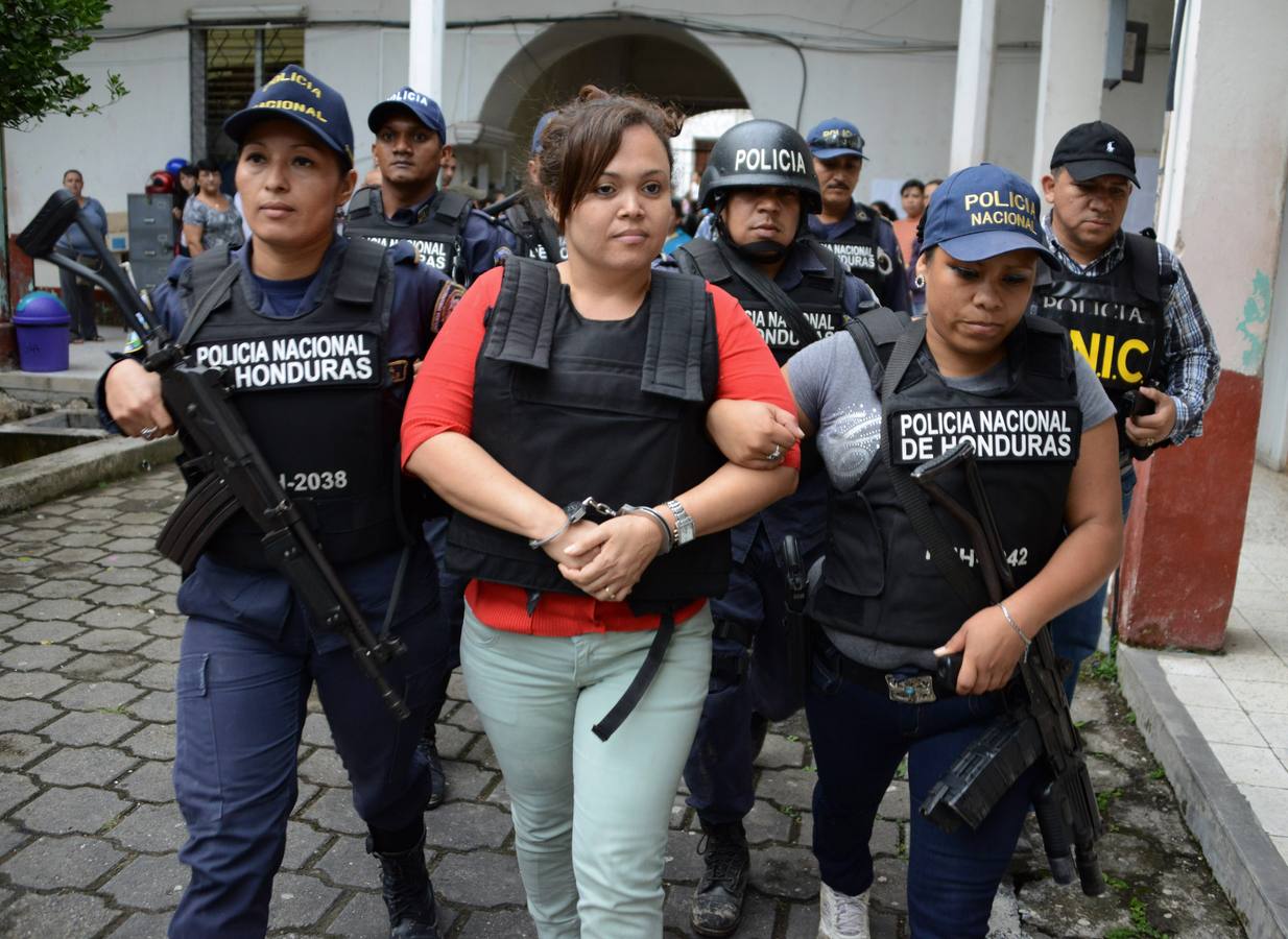 Despiden a Miss Honduras y su hermana en un emotivo funeral
