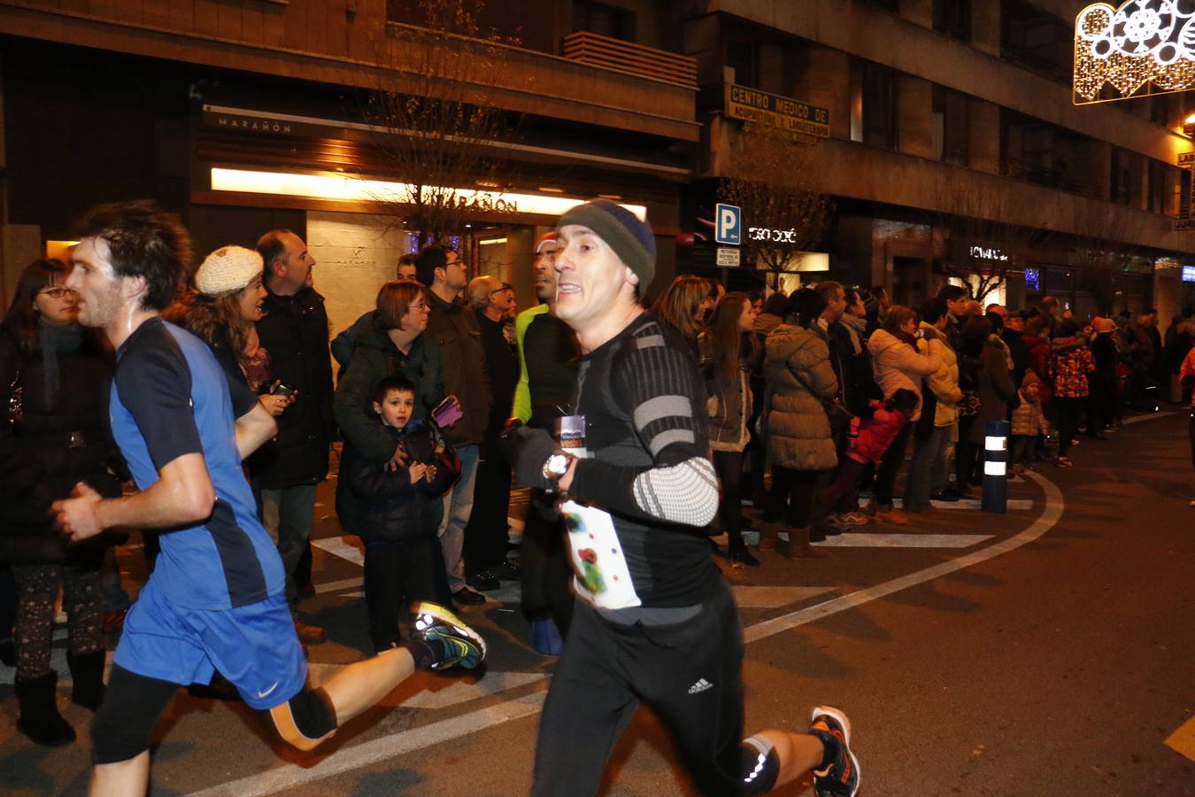 Fiesta y deportes en la San Silvestre de Vitoria