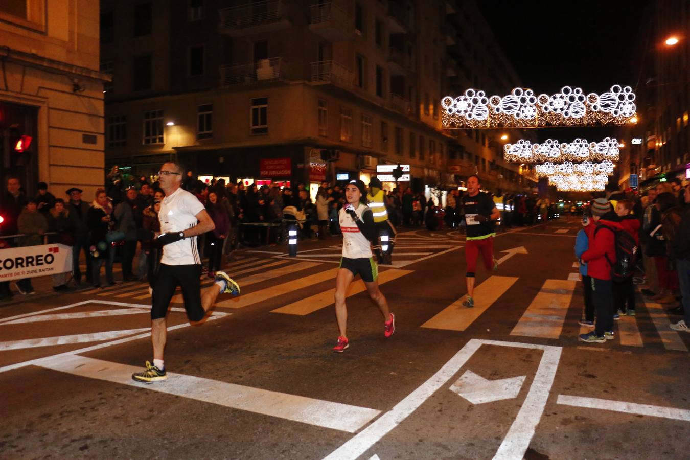 Fiesta y deportes en la San Silvestre de Vitoria