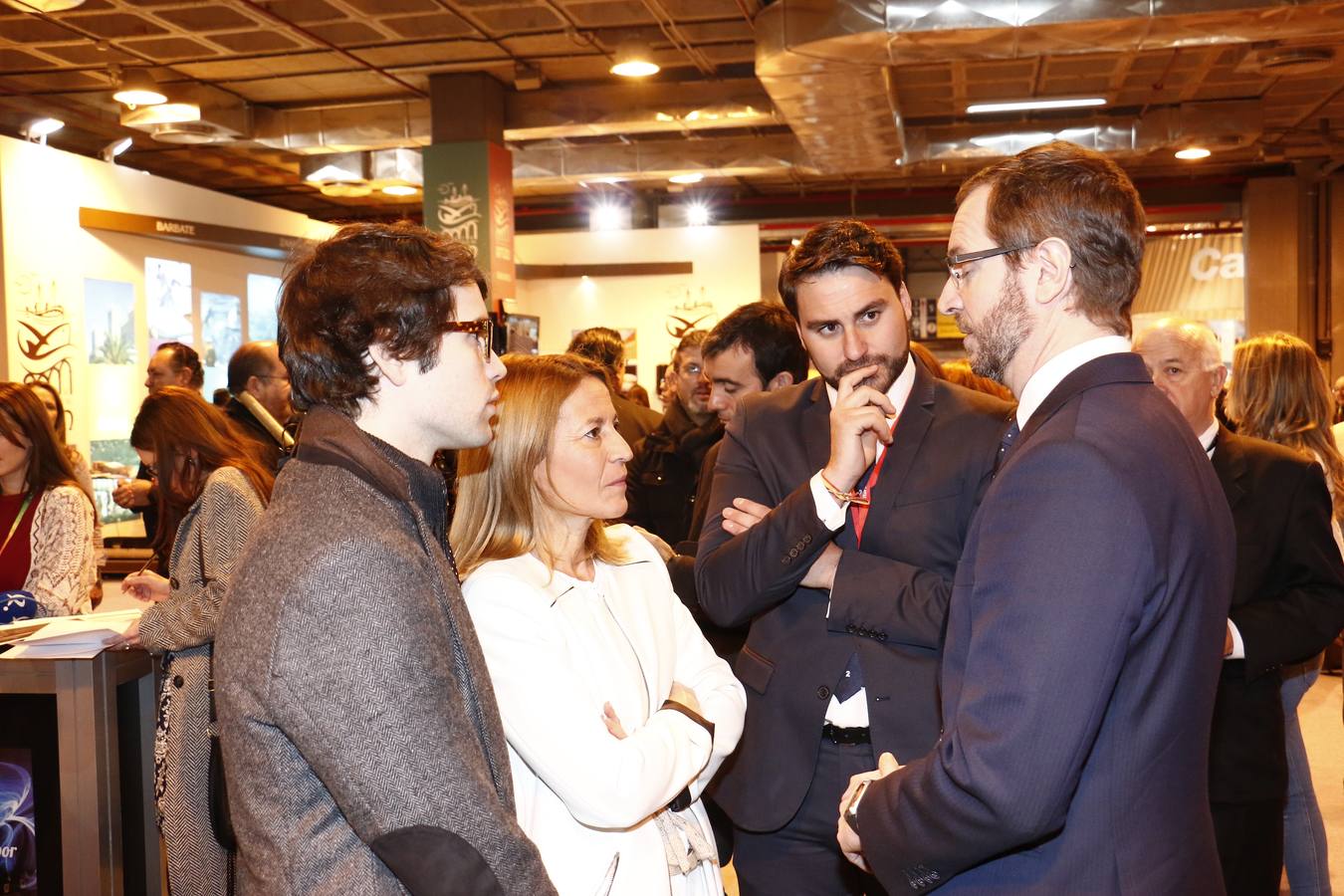 Vitoria entrega en FITUR el título de capitalidad gastronómica a Cáceres