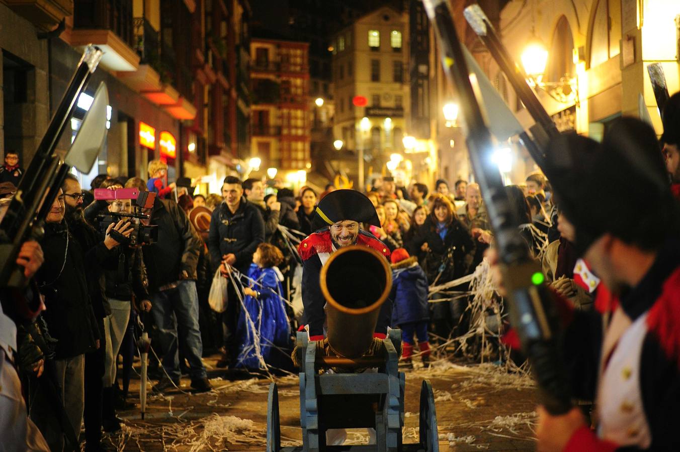 La sardina muere entre las llamas