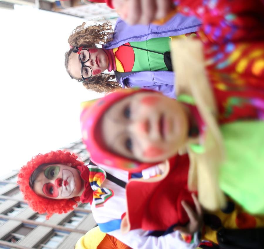 Santutxu se pinta la cara por carnaval