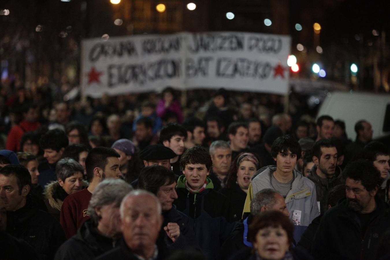 Vitoria recuerda a las víctimas del 3 dfe marzo