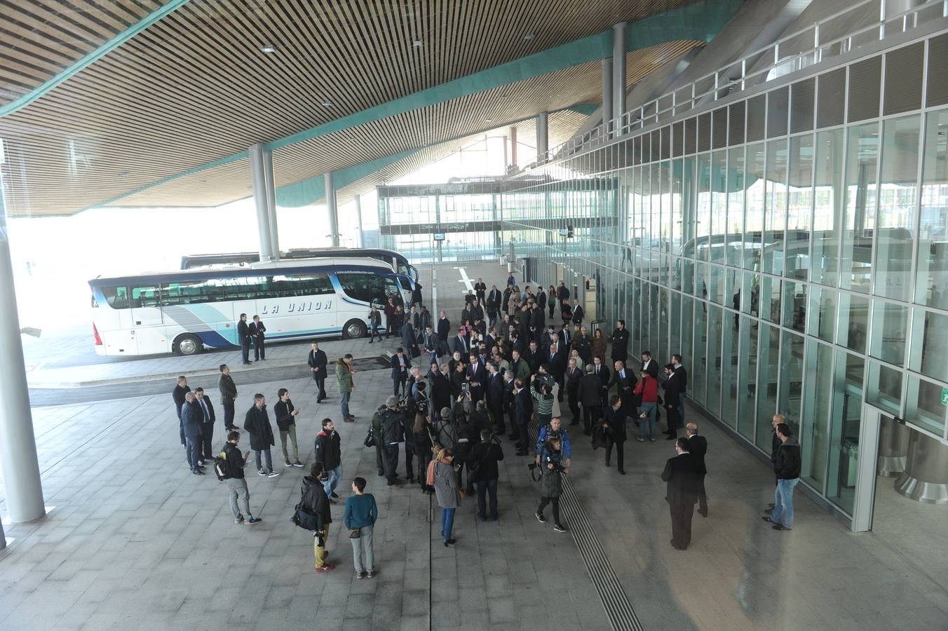 Acto inaugural de la nueva estación de autobuses de Vitoria