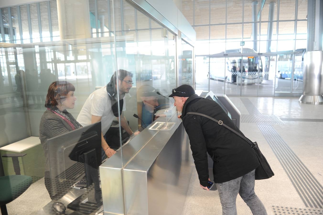 Acto inaugural de la nueva estación de autobuses de Vitoria
