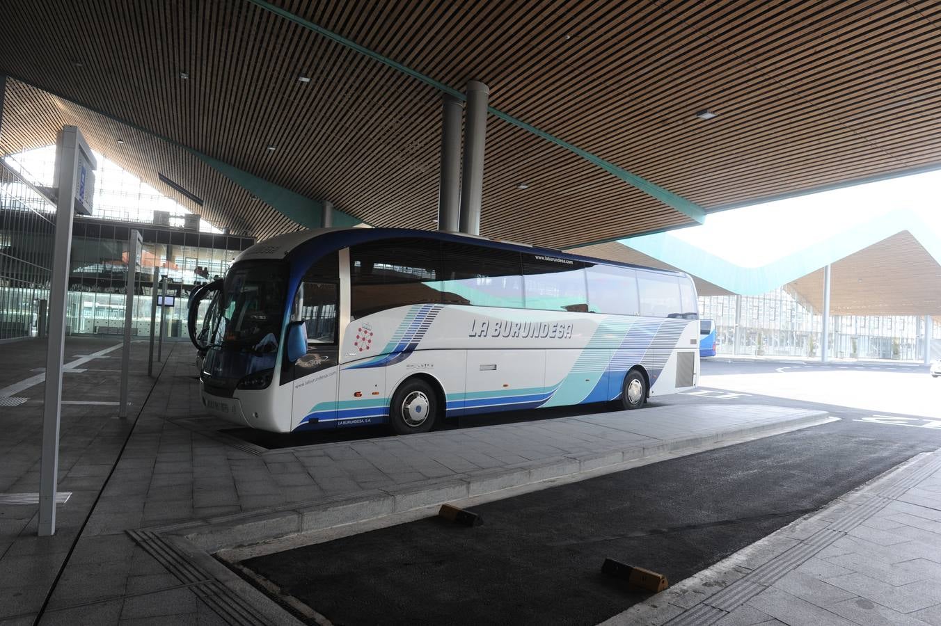Acto inaugural de la nueva estación de autobuses de Vitoria