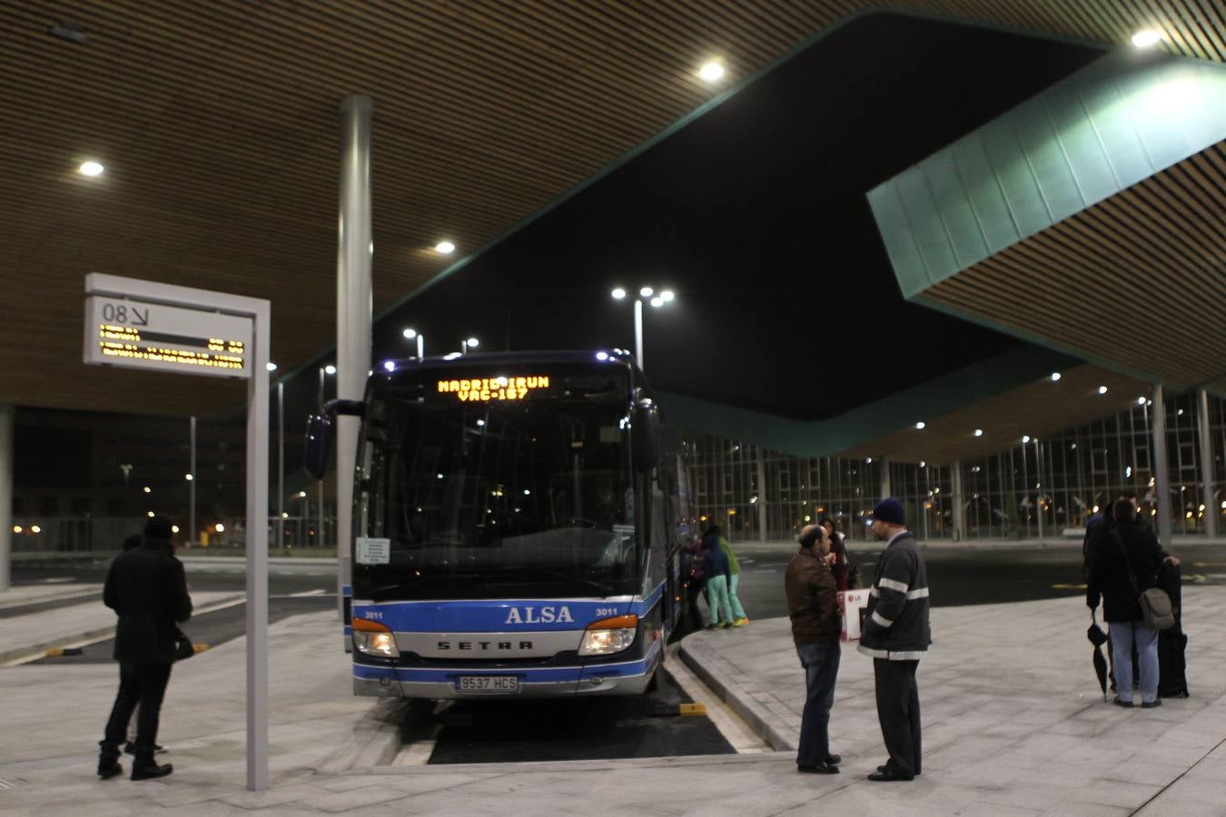 Primer día de la nueva estación de autobuses de Vitoria